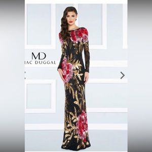 All sequin formal dress Mac Duggal very elegant
